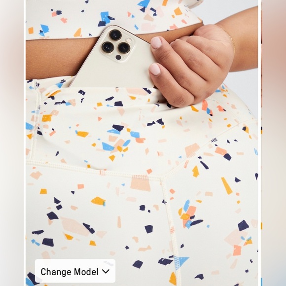 Fabletics Run Anywhere motion 365 HW 7/8 legging - Picture 3 of 8